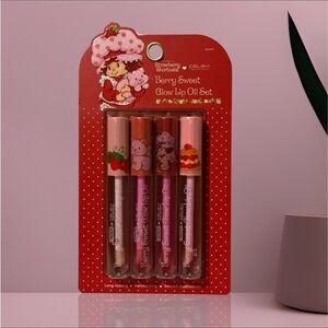 🍓 NEW Strawberry Shortcake Berry Sweet Glow Moisturizing Lip Oil Pink Long Last